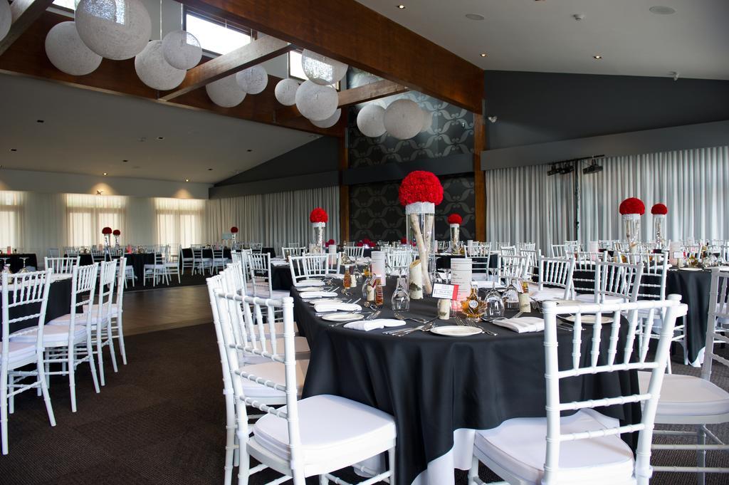 Auberge Des Gallant Rigaud ภายนอก รูปภาพ